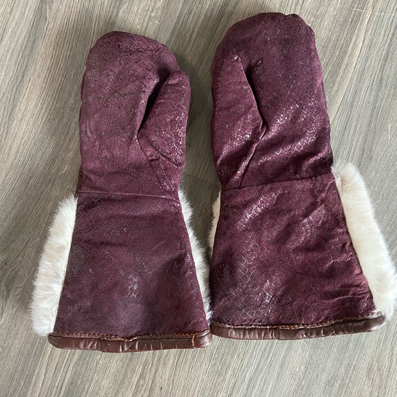 New Gantlets - Picture 3 of 3